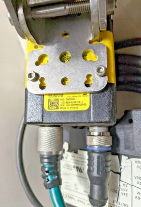 Kcc-rem-cgx-dm300 Cognex Barcode Reader With Cables Power Supply And Mounting #3