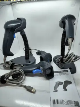 Qd2100 Datalogic Lot Of 4 Quickscan Barcode Scanner With Usb Cord And 2 X Stands