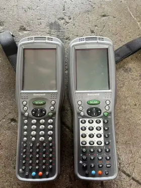9900l0p-721200h Honeywell Lot Of 2 Dolphin 9900 Scanner Used