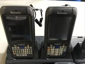 Cn70-an5kdu6w2100 Intermec Cn70an5kdu6w2100 Lot Of 6x Mobile Computer Barcode Scanner With Cradles #3