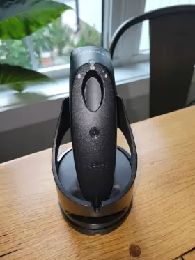 S720 Socket Mobile 2d Bluetooth Barcode Scanner With Charging Cradle - Black #2
