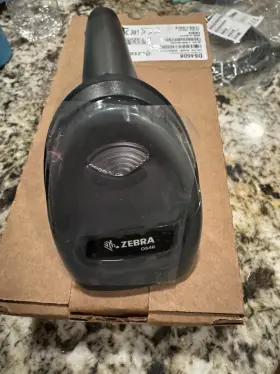 Ds4608-hd00007zzww Zebra High Density 2d Handheld Barcode Scanner With Usb Cable