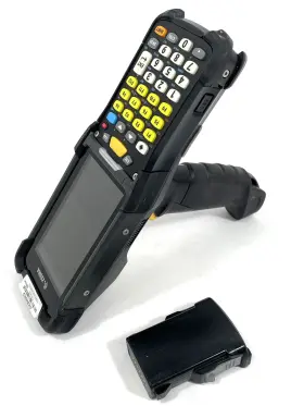 Mc930b-gsebg4na Zebra Android 14 2d Long Range Mobile Computer Minor Cracks